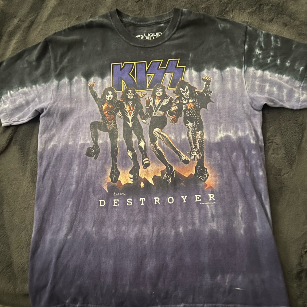 VINTAGE KISS T SHIRT PURPLE AND BLACK SIZE LARGE